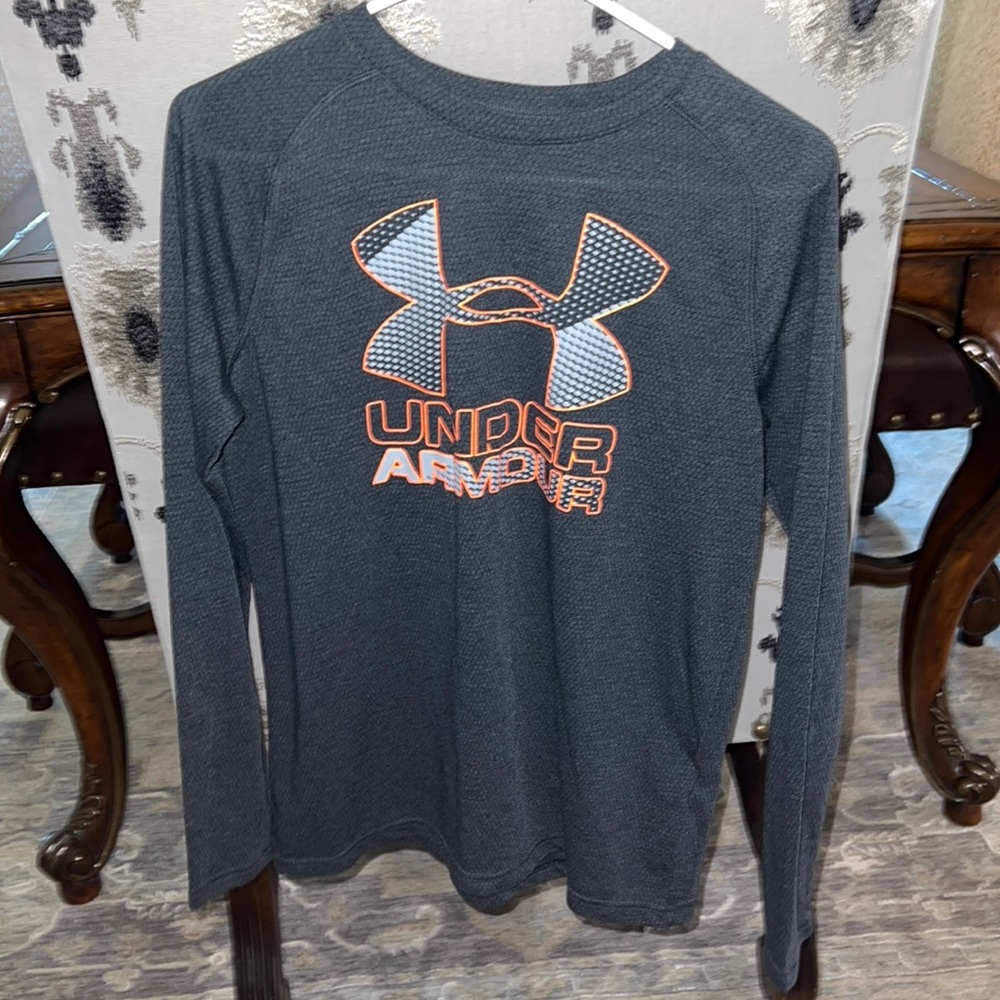 Kid’s long sleeve shirt